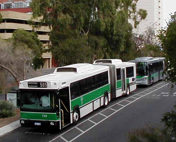 Transperth Renault PR180 Bolton 749